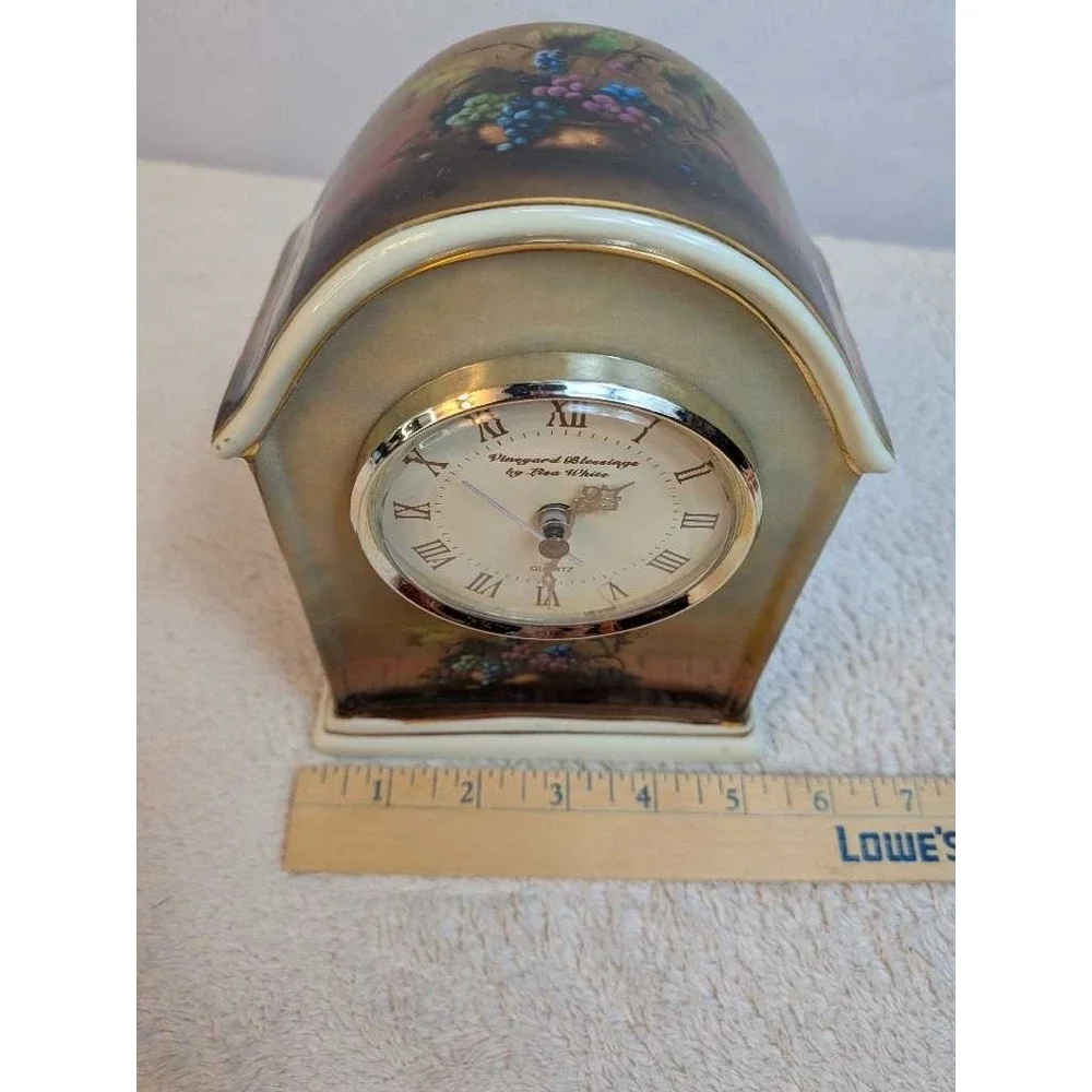 Vineyard Blessings Lisa White Arts Uniq Inc. Decorative Mantel Clock